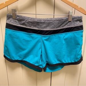 Lululemon Athletica-Groovy Run Shorts-Teal and Gray-Size 6
